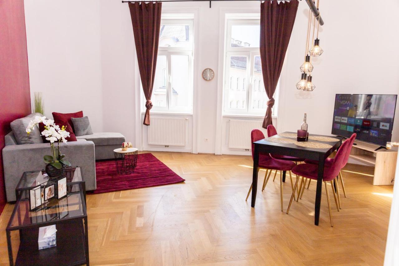 Luxe View Schoenbrunn Appartement Wenen