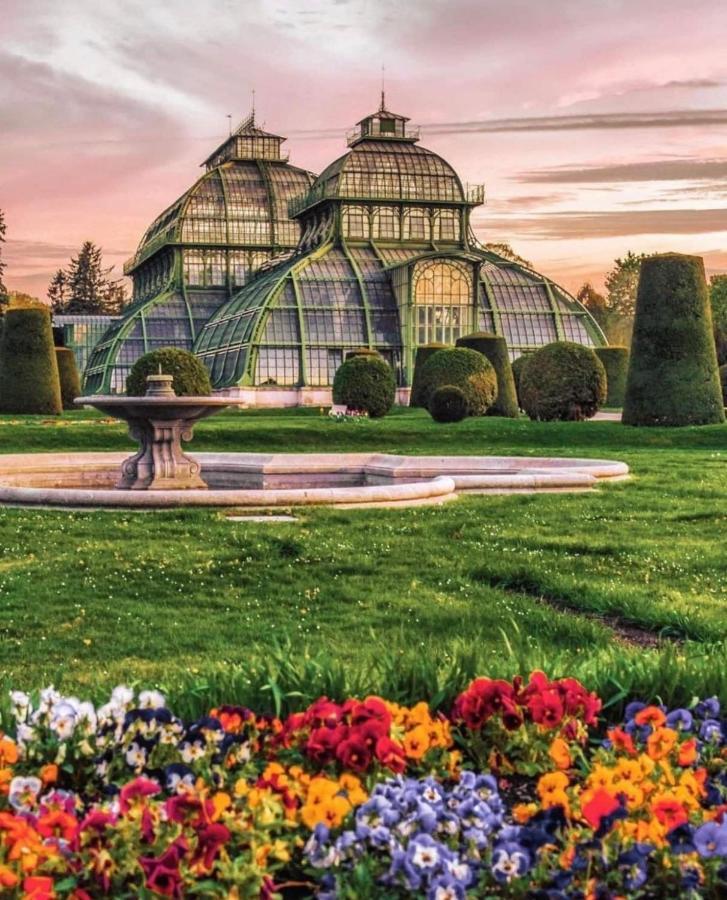 Luxe View Schoenbrunn Appartement Wenen